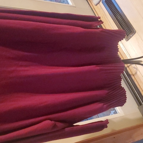 Bolide I... Long Slv Burgandy Sz XS (XL?) Sweater With Unique Design Bottom Hem - Picture 2 of 11